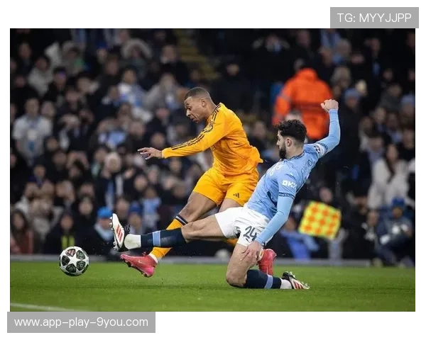 姆巴佩训练营独照曝光，射门动作被赞“更狠”